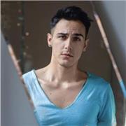 Ho frequentato l’istituto d’arte ho un diploma di maestro d’arte e uno di arti applicate; inoltre sono diplomato all’Accademia di Belle Arti di Roma - offro ripetizioni di STORIA DELL’ARTE (antica, medievale, moderna e contemporanea)